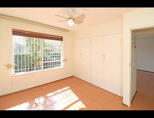 2 BEDROOM TOWNHOUSE FOR SALE IN BEDFORD GARDENS